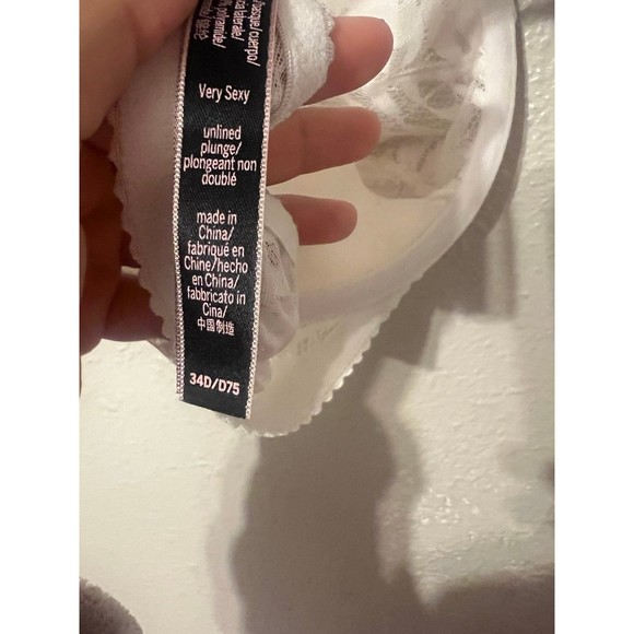 Victorias Secret White Lace Shimmer Very Sexy Unlined Plunge Bra Size 34D - Picture 4 of 5
